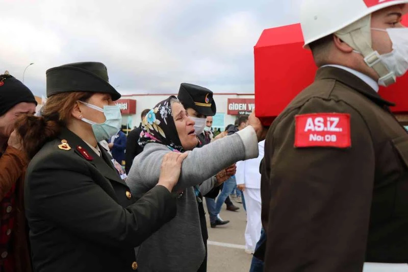 Şehit Tayfun Özkese’nin naaşı memleketi Samsun’a getirildi
