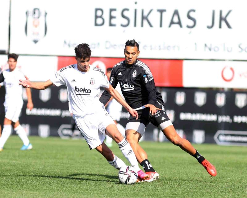 Beşiktaş, U-19 Akademi Takımı ile antrenman maçı yaptı
