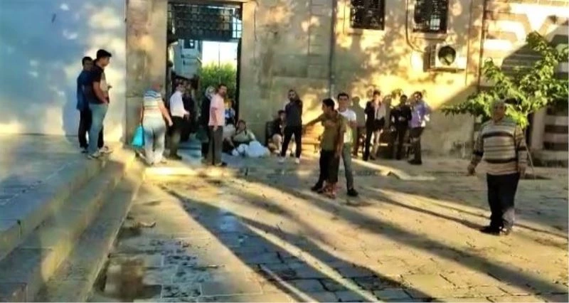 Dilencilerin yer kavgasını vatandaşlar ayırdı
