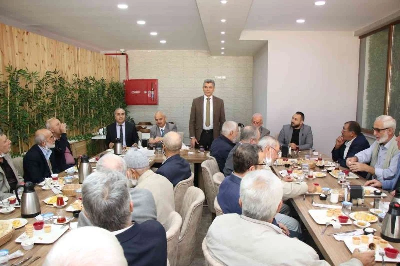 Gönen’de Müftülükten emekli imamlara vefa
