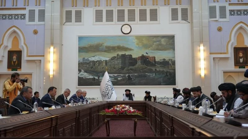 Özbekistan Dışişleri Bakanı Kamilov, Afganistan’da Taliban hükümeti ile görüştü
