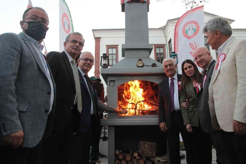 Menteşe’de 3 gün sürecek şenlik baca yakma töreni ile başladı
