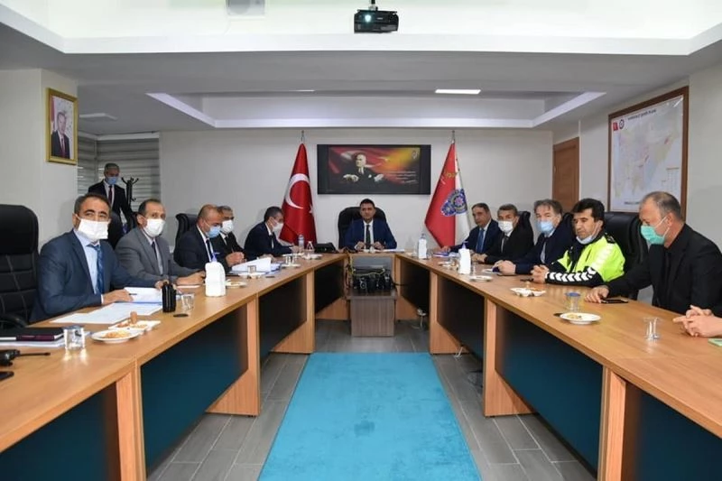 Vali Tekbıyıkoğlu: 