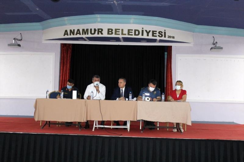 Anamur Kaymakamı Bilal Bozdemir, muhtar ve daire amirleriyle toplantı düzenledi