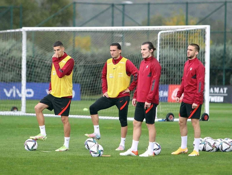 A Milli Takım, Riga yolculuğu öncesi Riva’da çalıştı
