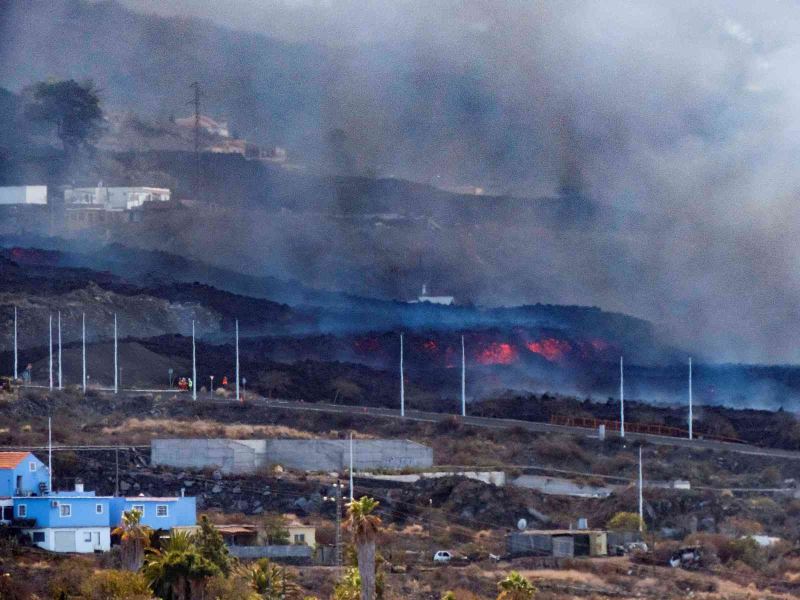 La Palma’da lavlar bin 419 binayı yok etti
