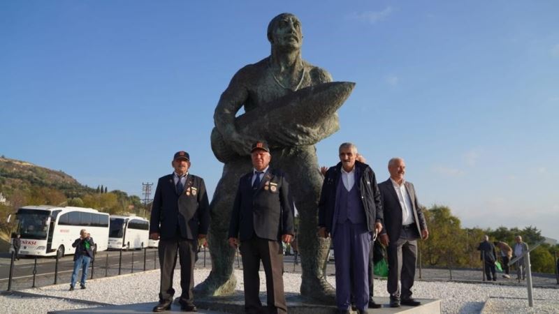 Tuzlalı gazi ve şehit yakınları Gelibolu’yu gezdi
