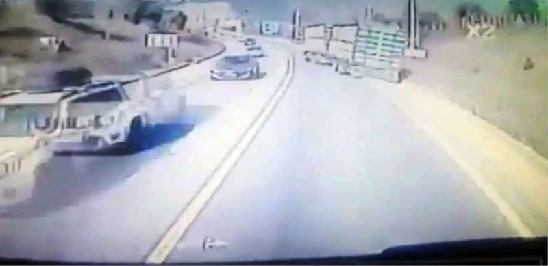 Facianın eşiğinden dönülen kaza kamerada
