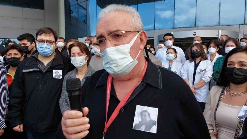 Kazada ölen doktor için düzenlenen törende meslektaşları gözyaşlarını tutamadı
