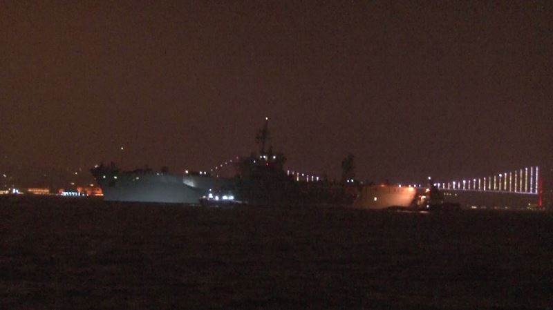 ABD donanmasına ait savaş gemisi Sarayburnu Limanı’na demir attı
