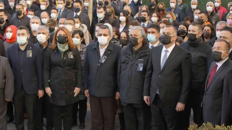 Alper Taşdelen: “Atamızı rahmetle, saygıyla ve özlemle anıyorum”
