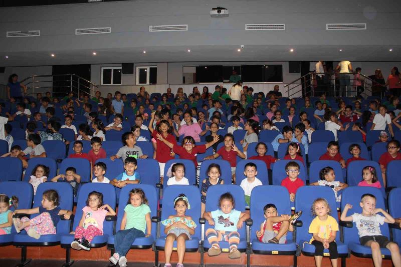 Alanya’da sezonun ilk çocuk oyunu ‘Yağmur Taşı’ gösterime giriyor
