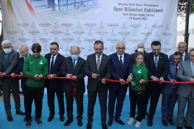 Bakan Kasapoğlu Manisa’da Spor Bilimleri Fakültesini açtı
