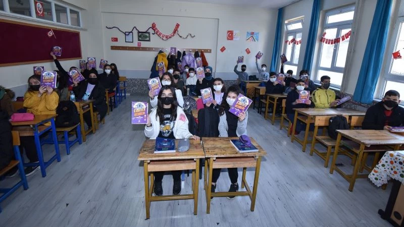 Karatay Belediyesinden öğrencilere 