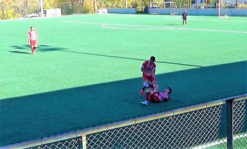 O futbolcu takımdan kovuldu
