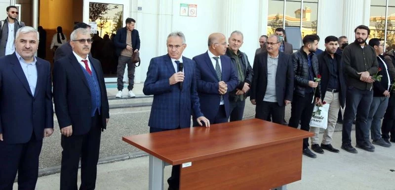 İlahiyat Fakültesi öğrencilerinden anlamlı etkinlik
