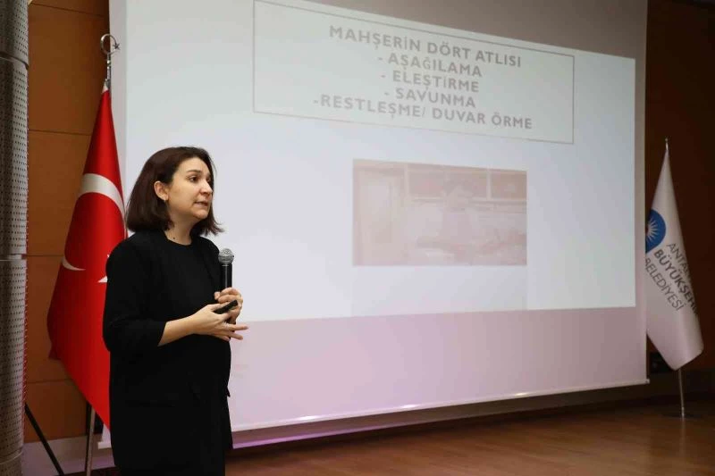 Büyükşehir personeline salgının psikolojik etkileri anlatıldı
