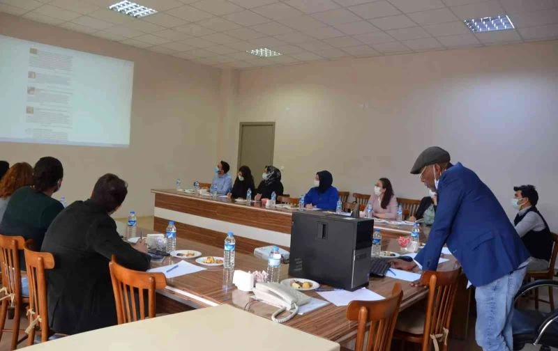 EBYÜ’de “Eğitim Sosyolojisi ve İsveç’te Göçmenlerinin Entegrasyonu” temalı söyleşiler gerçekleştirildi
