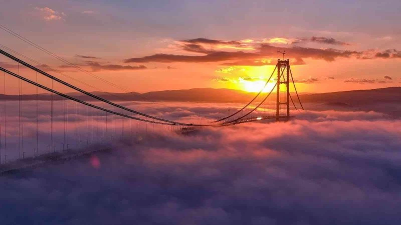 Çanakkale Köprüsü’nün yapım aşamaları ile meşhur türkü aynı klipte buluştu
