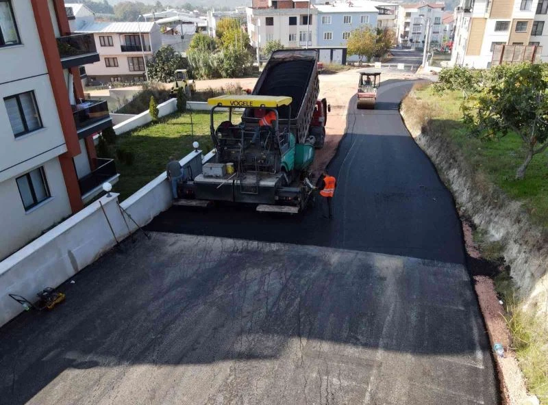 Ovaakça’da sokaklar asfaltla buluştu
