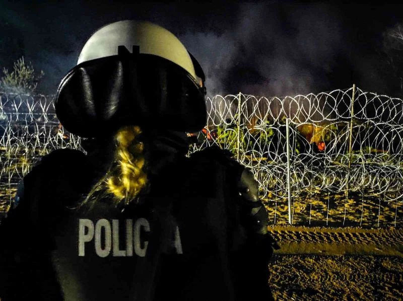 Polonya sınırını kaçak olarak geçen 50 kişi gözaltına alındı
