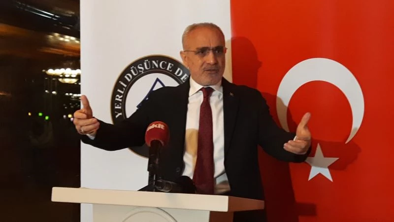 Cumhurbaşkanı Başdanışmanı Topçu: “Binlerce sivil masum hayvan vagonlarında ölüme gönderilmiştir”
