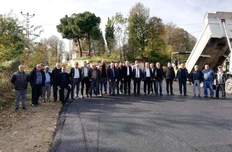 Kızılca - Çayırlı grup yolu asfaltlanıyor
