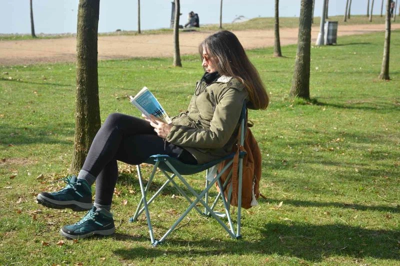 Doğuda kar, batıda güneş
