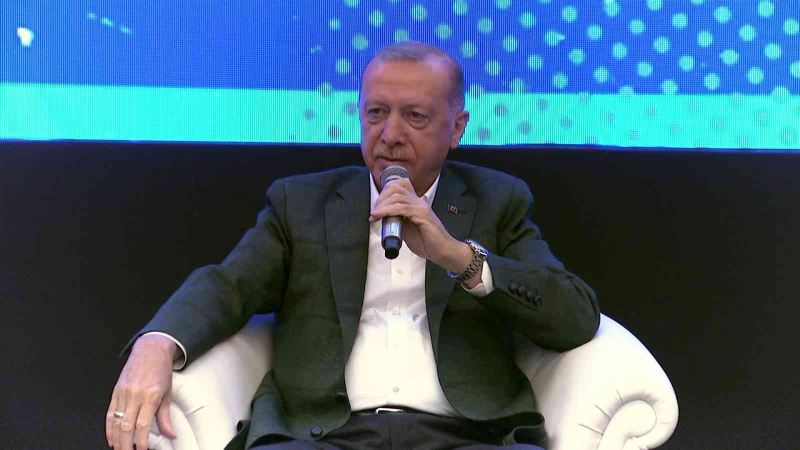 Cumhurbaşkanı Erdoğan, Truva Müzesi’nde Ezineli Yahya Çavuş Belgeseli Galası’nda gençler ile buluştu
