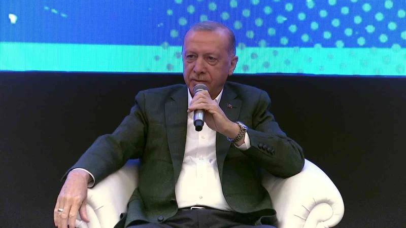 Cumhurbaşkanı Erdoğan, Truva Müzesi’nde Ezineli Yahya Çavuş Belgeseli Galası’nda gençler ile buluştu
