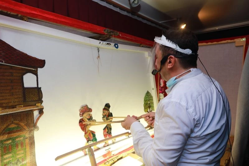 Öğrenciler Hacivat Karagöz’ü izledi
