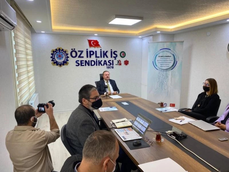 Öz İplik İş Sendikası Genel Başkanı Ay: “Dijital teknolojilerin benimsenmesi, gelecekteki ekonomik büyümenin en önemli faktörüdür”
