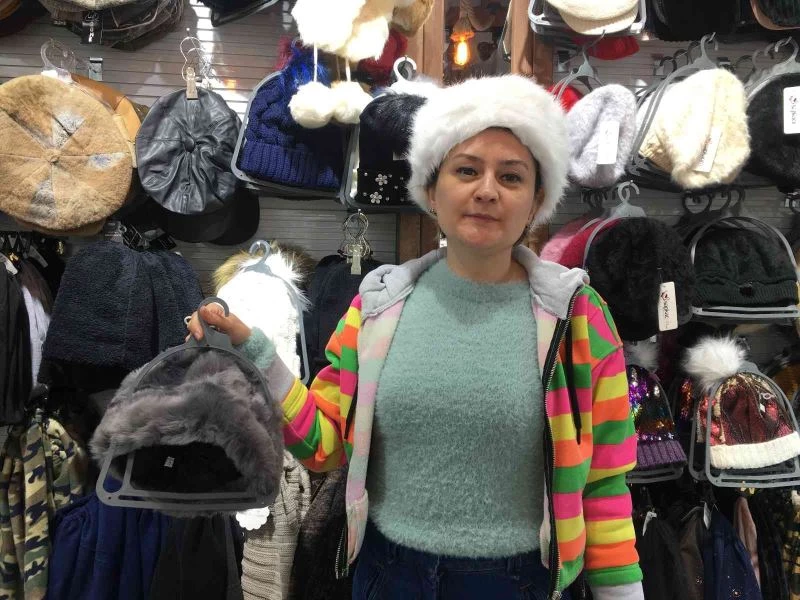 Bu senenin yeni trendi Kafkas şapkası
