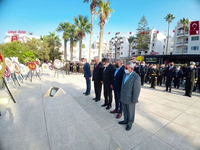 Edremitliler KKTC’de Cumhuriyet Bayramı törenlerine katıldı
