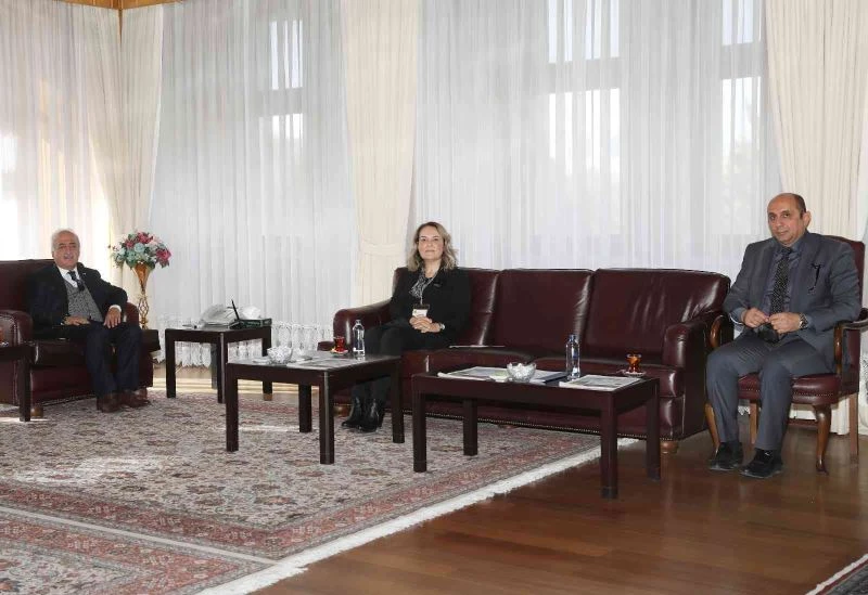 Turak değerlendirme takımından Atatürk Üniversitesine ziyaret
