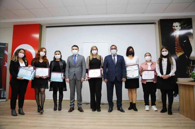 Tunceli’de eTwinning Ulusal ve Avrupa Kalite Etiketi ödülleri dağıtıldı
