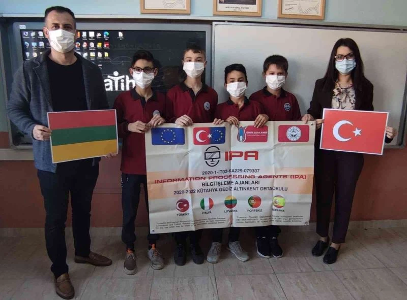 Gediz Altınkent Ortaokulu Litvanya yolcusu
