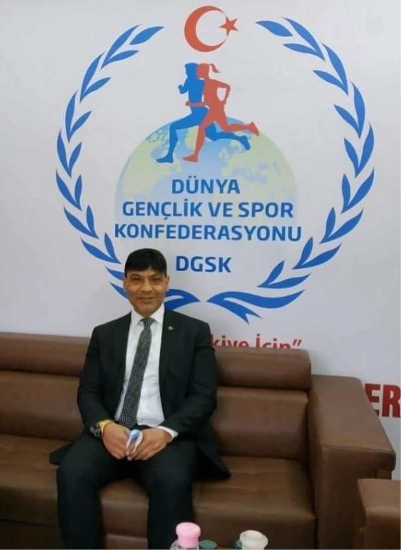 Başkan Sönmez’den gençlere nasihat
