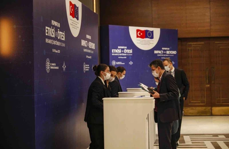 Bakanı Varank, Rekabetçi Sektörler Programı çerçevesinde desteklenen projelerin faydalanıcılarıyla bir araya geldi
