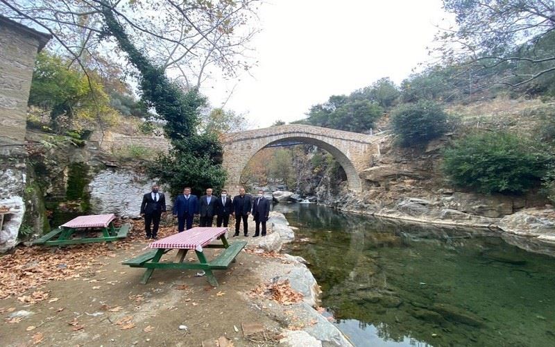 Çanakkale Valisi tarihi Mıhlı Köprüsünü inceledi
