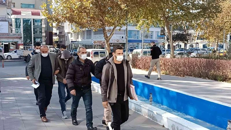 İcralık olarak aldığı aracın çalıntı olduğunu bilmiyormuş
