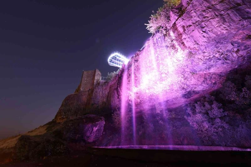 Fiskaya şelalesi ışıklandırıldı
