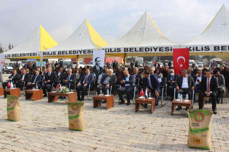 ’Tohumum Yerli Üretimim Milli Projesi’ kapsamında tohumluk buğday dağıtıldı
