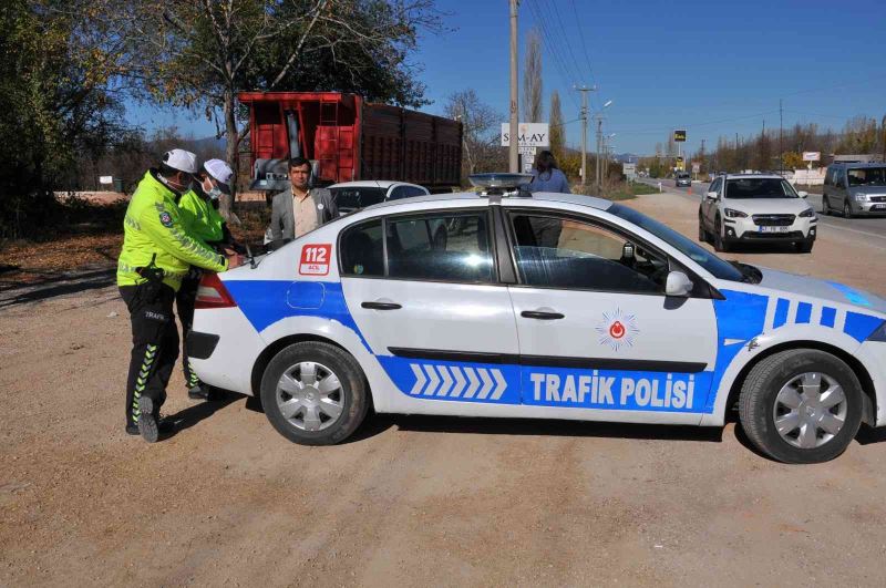 Simav’da radarlı trafik kontrolü
