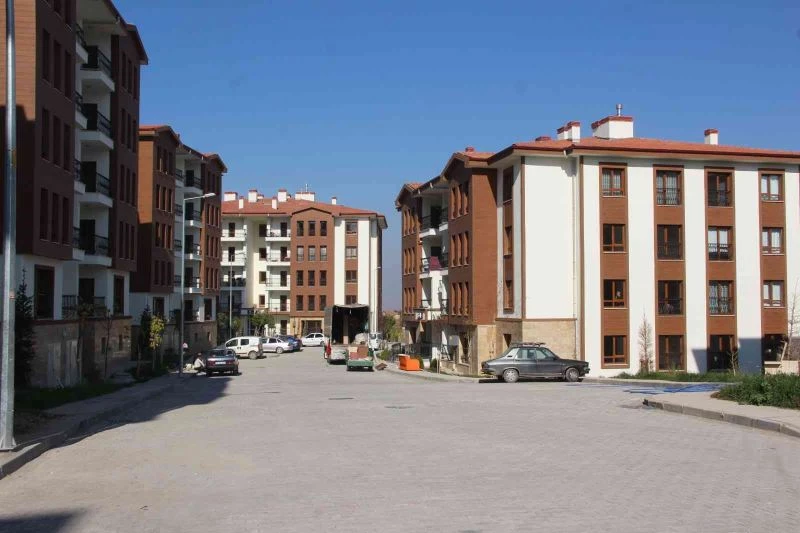 Malatyalı depremzedeler yeni yuvalarına kavuşmanın mutluluğunu yaşıyor
