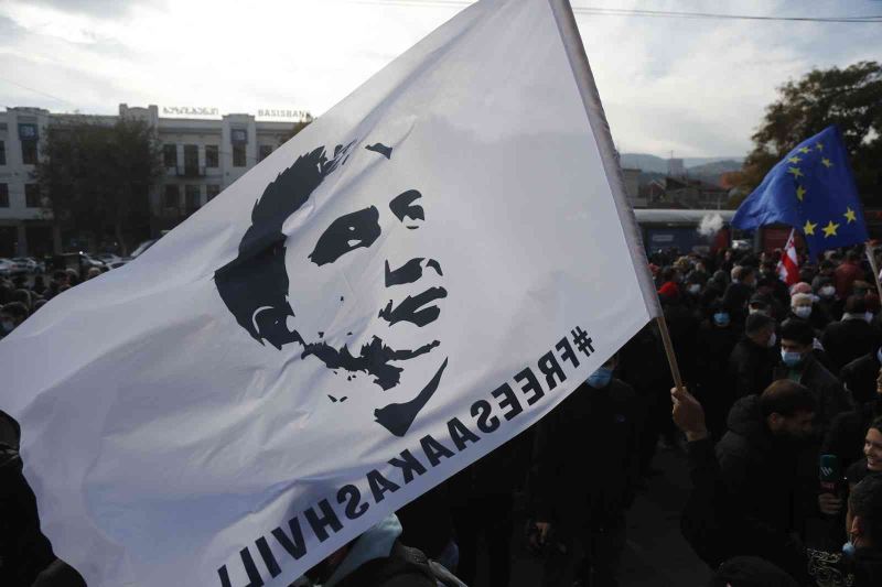 Gürcistan’ın eski Cumhurbaşkanı Saakaşvili 50 gün sonra açlık grevini sonlandıracak

