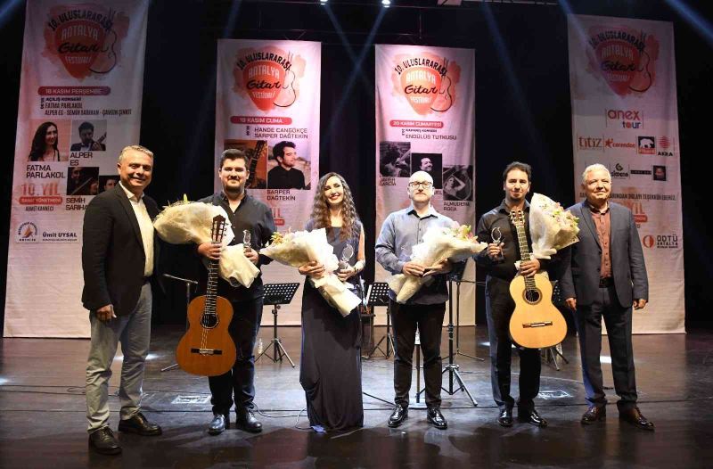 Uluslararası Antalya Gitar Festivali, müzikseverlerle buluştu
