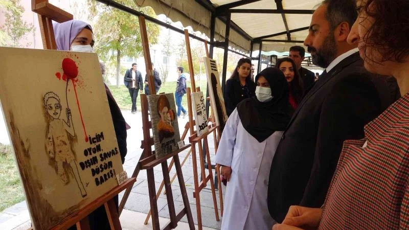 Çocukların mağduriyeti iğneyle işlendi
