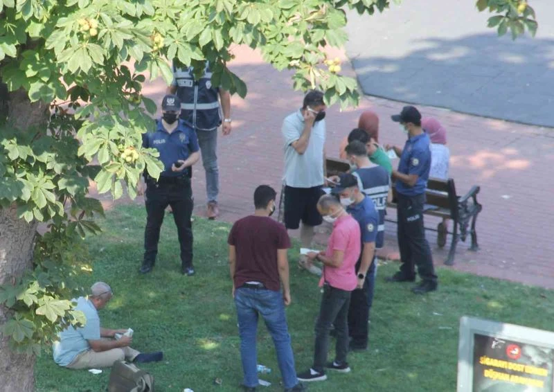 269 bin 756 şahsın GBT kontrolü yapıldı, 1278 aranan şahıs yakalandı
