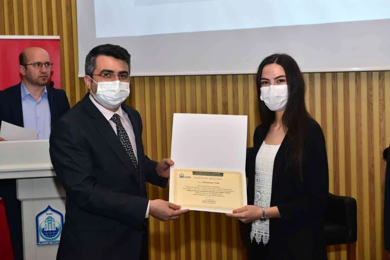 Uyumayan Kütüphane’de eğitimler tüm hızıyla devam ediyor
